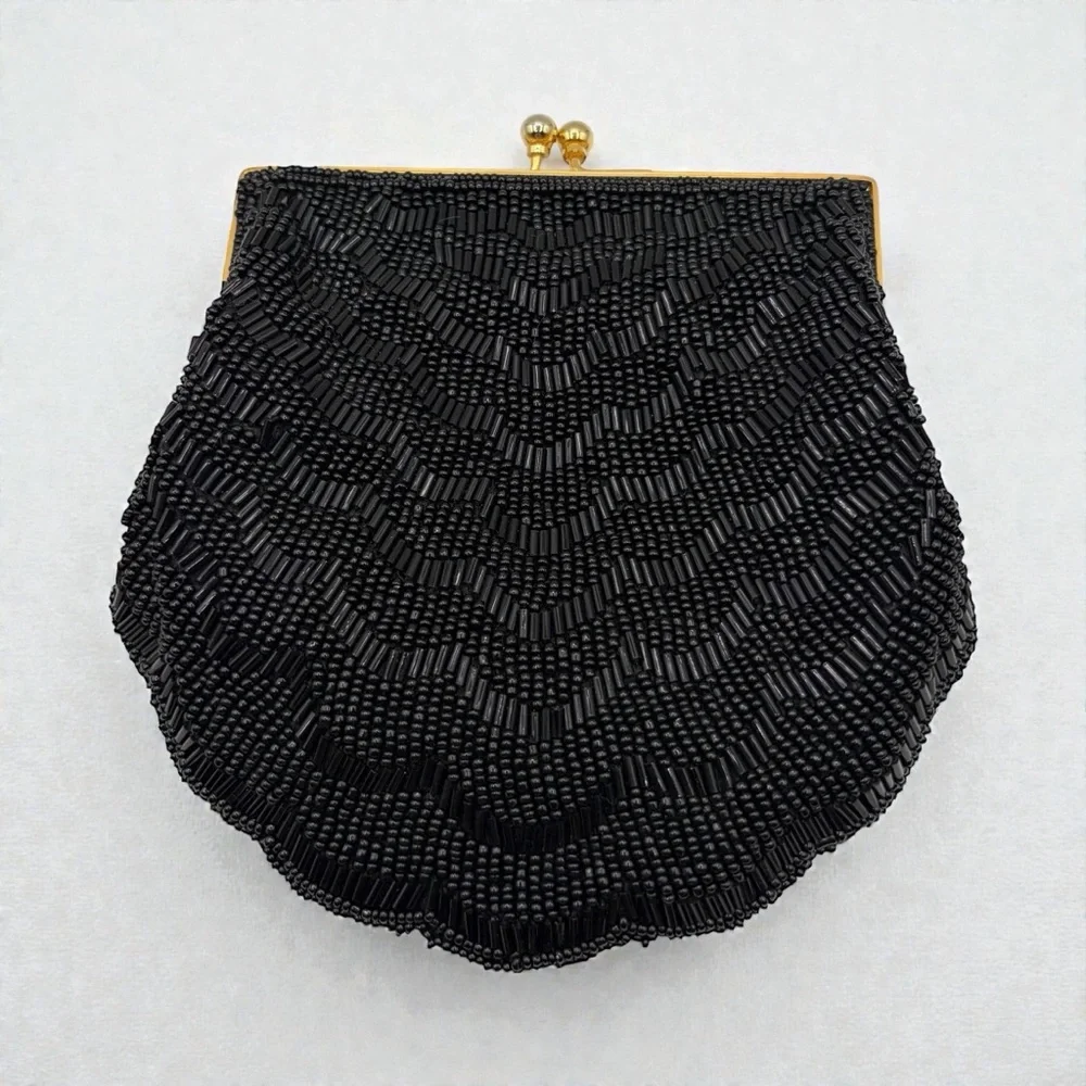 VINTAGE BLACK BEADED EVENING BAG — ART DECO STYLE CLUTCH W/ GOLD KISS LOCK CLAM